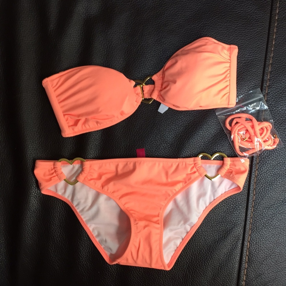 NWOT Victoria’s Secret bikini set!